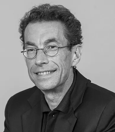 Dr. Kjell Håkan Närfelt